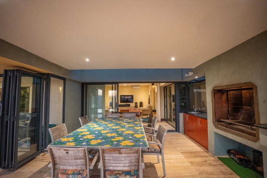 5 Bedroom Property for Sale in Nahoon Beach Eastern Cape